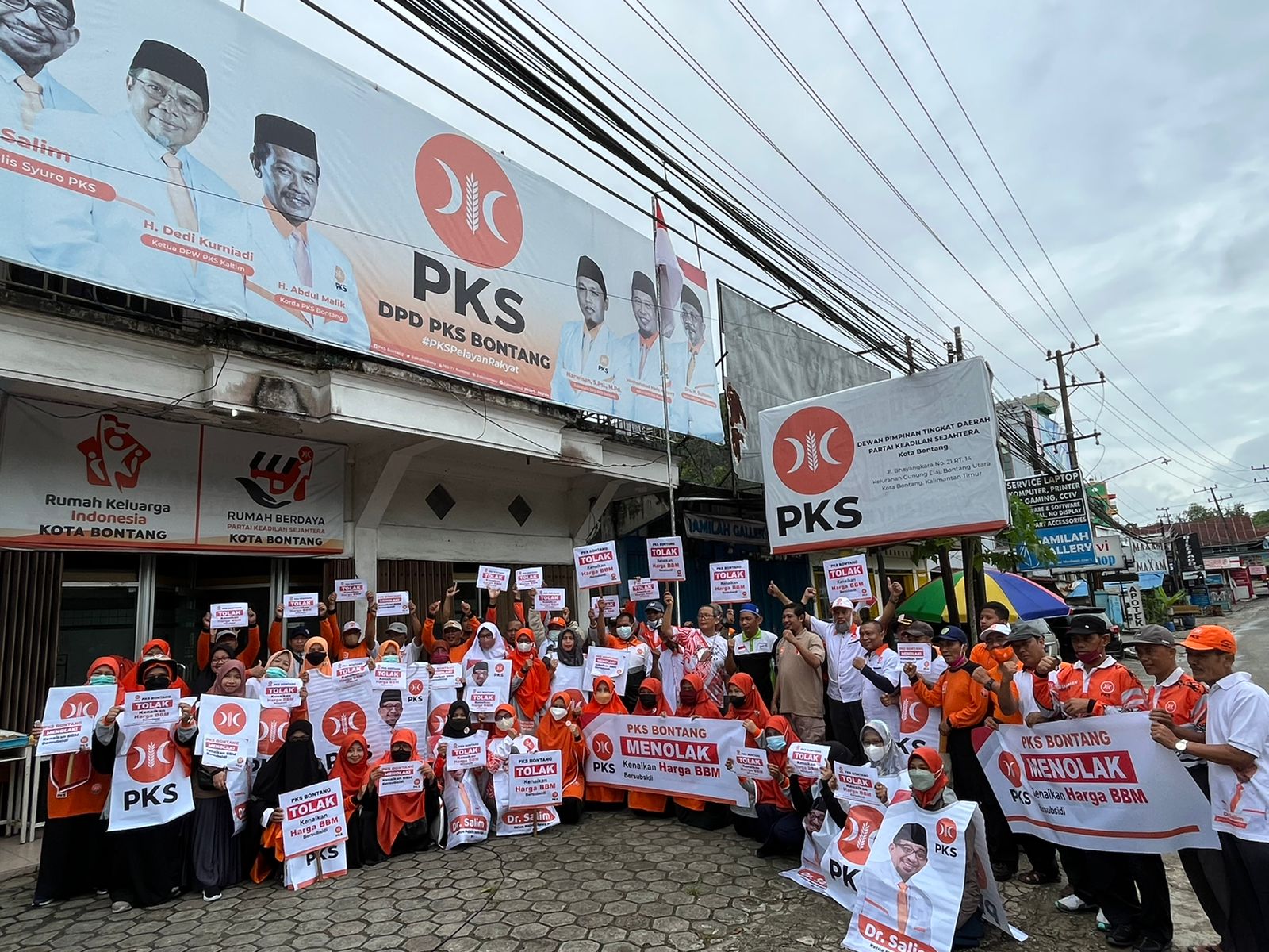Menolak Kenaikan BBM, DPD PKS Bontang Gelar Aksi Flashmob